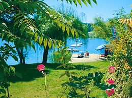 Barry Memle Lake Side Resort
