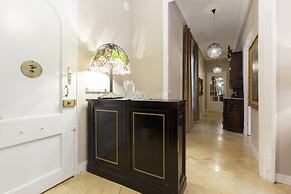 AinB Born-Via Laietana