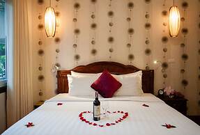 Hanoi Golden Moon Hotel