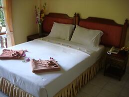 Baan Karon Hill Phuket Resort