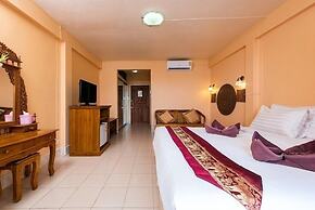 Baan Karon Hill Phuket Resort