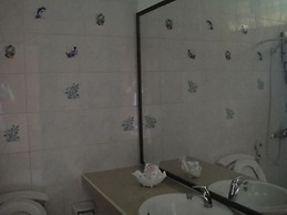 Baan Karon Hill Phuket Resort