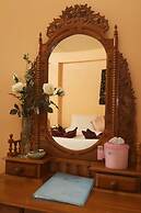 Baan Karon Hill Phuket Resort