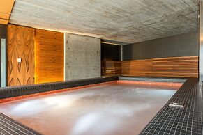 DUPARC Contemporary Suites