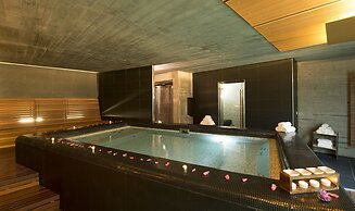 DUPARC Contemporary Suites