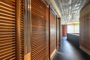 DUPARC Contemporary Suites