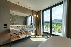 DUPARC Contemporary Suites