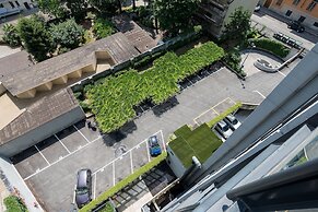 DUPARC Contemporary Suites