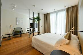 DUPARC Contemporary Suites