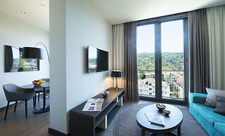 DUPARC Contemporary Suites