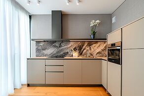 DUPARC Contemporary Suites