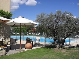 Val Baussenc, The Originals Relais