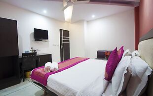 Hotel Apra International