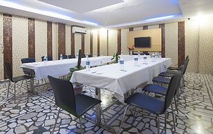 Hotel Apra International