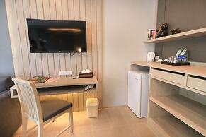 Palm Galleria Resort