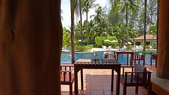 Palm Galleria Resort