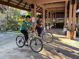 Palm Galleria Resort