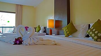 Palm Galleria Resort