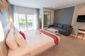 Palm Galleria Resort