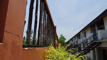 Palm Galleria Resort