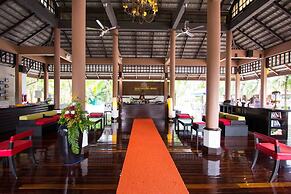 Palm Galleria Resort