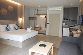 Palm Galleria Resort