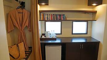 Palm Galleria Resort