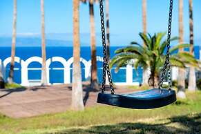 Atlantic Holiday Hotel