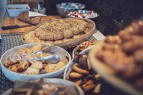 Atlantic Holiday Hotel