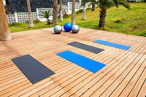 Atlantic Holiday Hotel