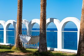 Atlantic Holiday Hotel