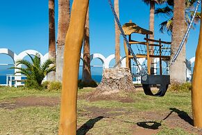 Atlantic Holiday Hotel