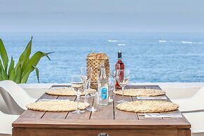 Atlantic Holiday Hotel