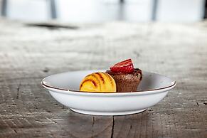 Atlantic Holiday Hotel