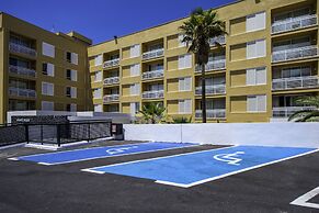 Atlantic Holiday Hotel