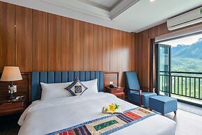 Bamboo Sapa Hotel