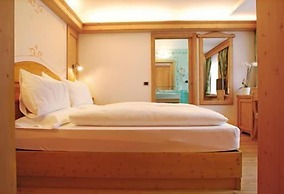 AlpHotel Taller