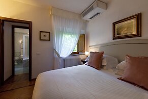 Villa Scacciapensieri Boutique Hotel