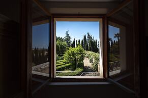 Villa Scacciapensieri Boutique Hotel