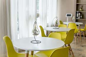 c-hotels International