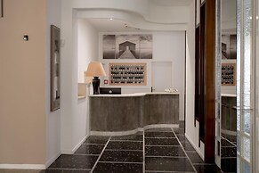 c-hotels International