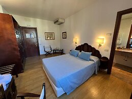 Hotel Clelia Logis