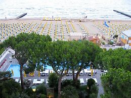Hotel Majestic