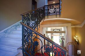 Aldrovandi Residence City Suites