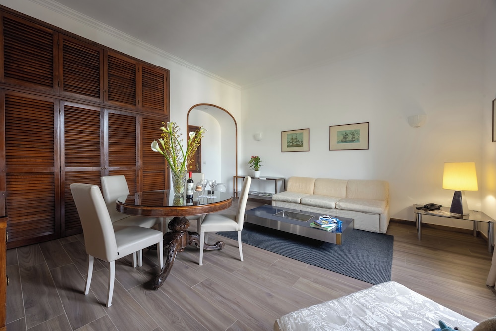 Aldrovandi Residence City Suites