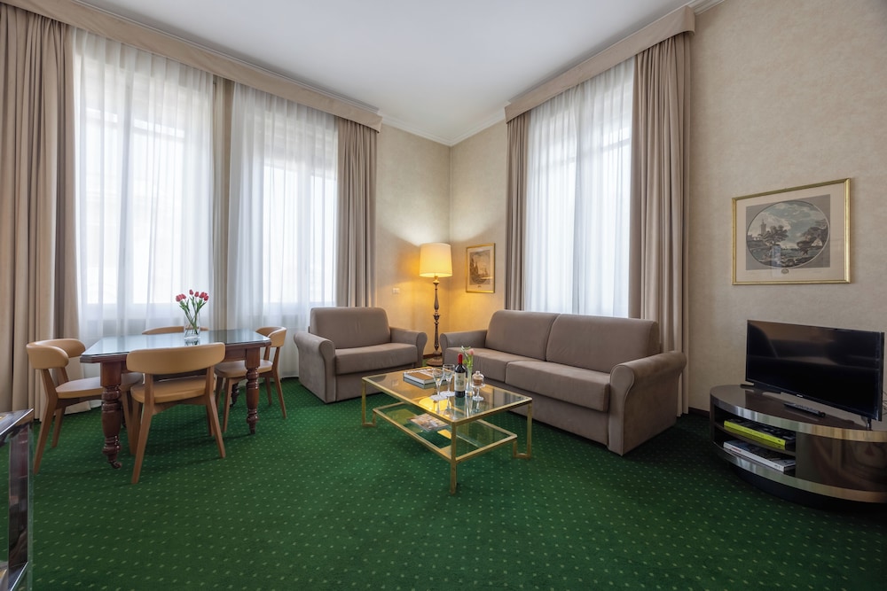 Aldrovandi Residence City Suites