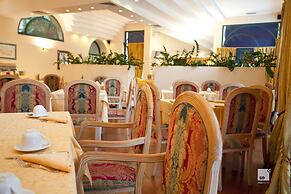 Aldrovandi Residence City Suites