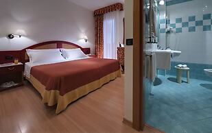 Hotel Orient & Pacific