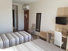 Logis Hôtel Restaurant du Midi