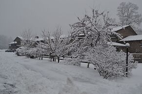 The Kancamagus Lodge